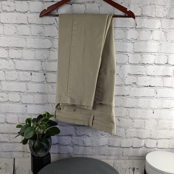 Amazon Essentials Men's Skinny Jeans - Beige - Picture 2 of 14